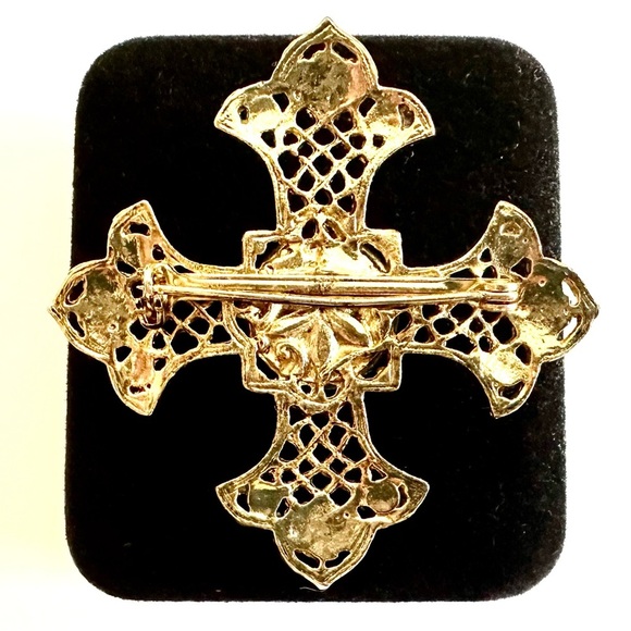 Royal Gem Jewelry Gold-Tone Cross Brooch w/ Multicolor Glass Stones & Faux Pearl - Picture 2 of 4